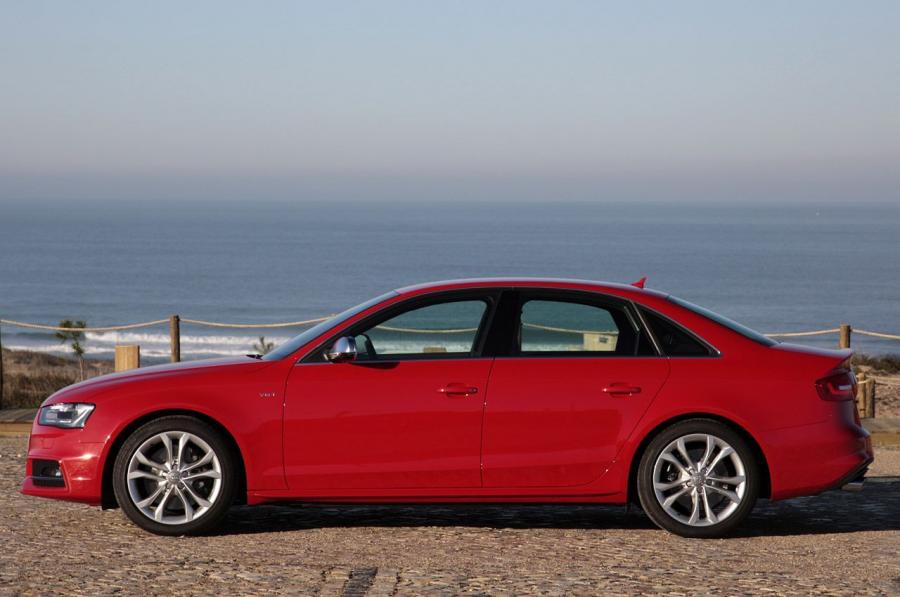  Audi S4 Sedan (B8, 8K) 2012 года  (WW) (фото 25 из 62)